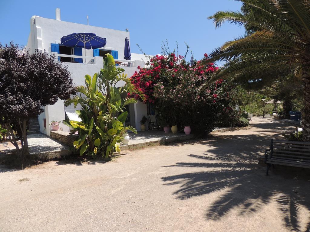 Filoxenia By Grispos Villas Schoinoussa Exterior foto
